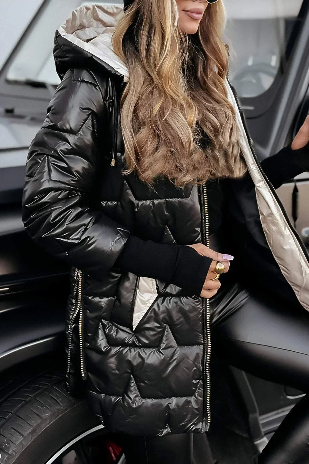 Chloe | Long and Warm quilted jacket with wraparound hood
