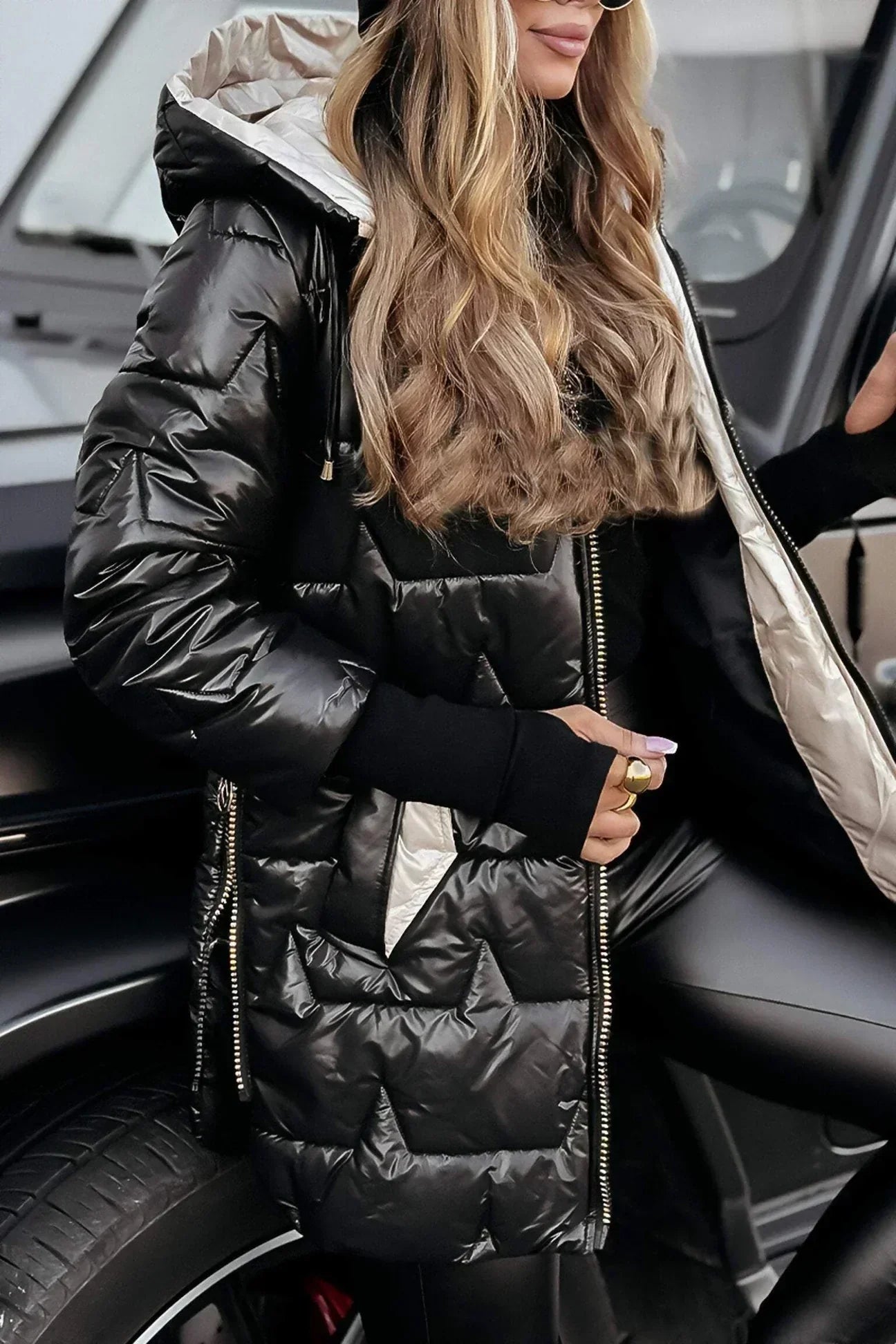 Chloe | Long and Warm quilted jacket with wraparound hood
